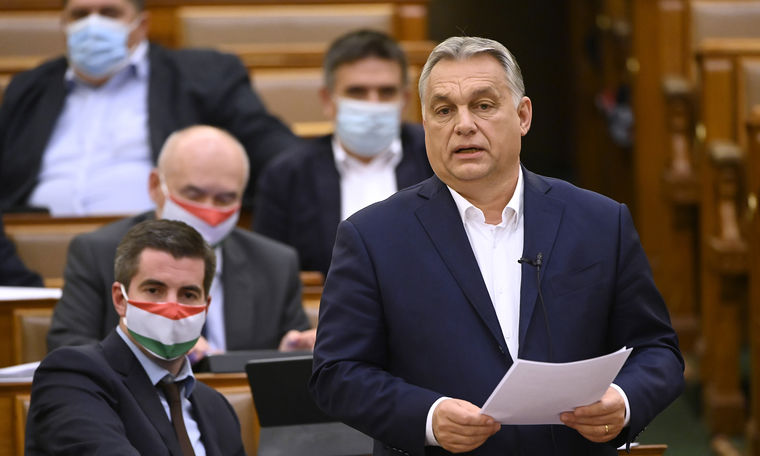 Orbán Viktor miniszterelnök válaszolt az azonnali képviselői kérdésekre
