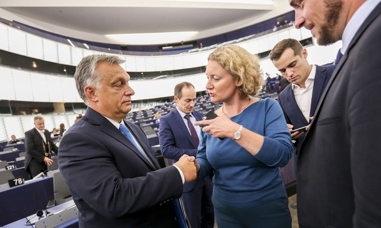 Beregszász szélsőségesek.jpg