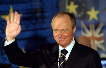 A K&aacute;d&aacute;r-rendszer ősbűnei: &Aacute;llamad&oacute;ss&aacute;g