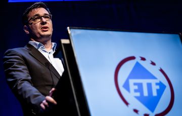 Sötét lukak Karácsony csodamozgalmánál: nyoma sincs a Márki-Zay által emlegetett 500 milliónak