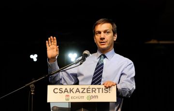 Bajnaival és Varga Zoltánnal a háttérben egy másik külföldi szervezet is rámozdult a választásra