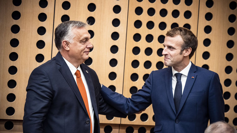 Orbán és Macron kezében Európa jövője
